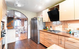 п. Новоомский, ул. Молодежная