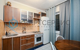 г. Омск, ул. Полторацкого, д. 49, к. 1