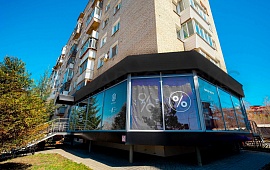 г. Омск, ул. Иртышская Набережная,д. 13